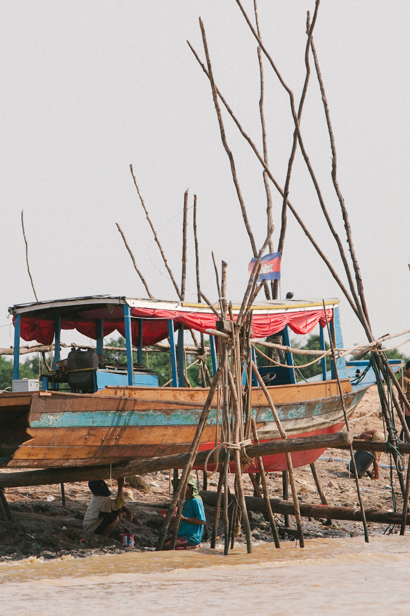 Boat on Stilts Lake Tonle Sap