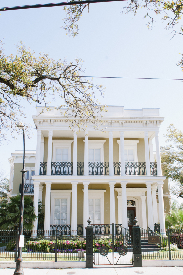 House in French Quarter Entouriste