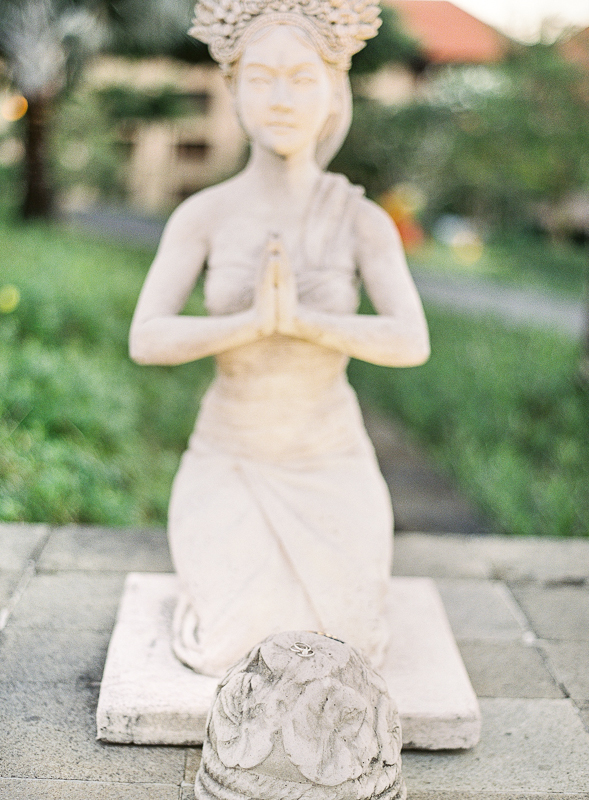 Ayana Resort Uluwatu Stone Woman Ayana Resort Uluwatu Stone Woman