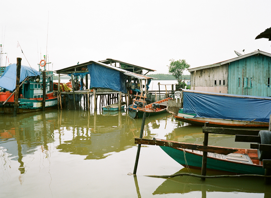 Floating Homes in Koh Sralao