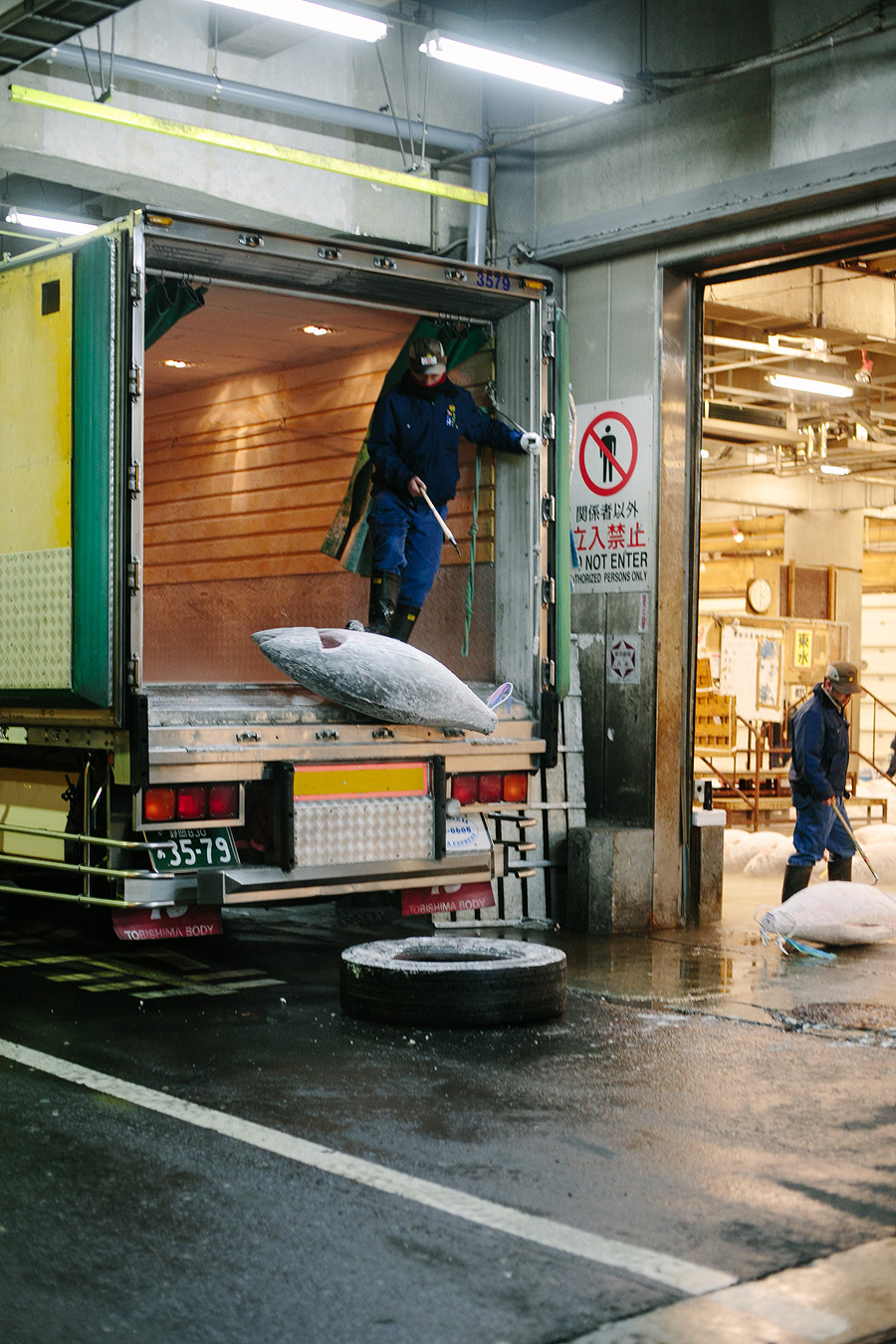 Tsukiji Fish Market Delivery
