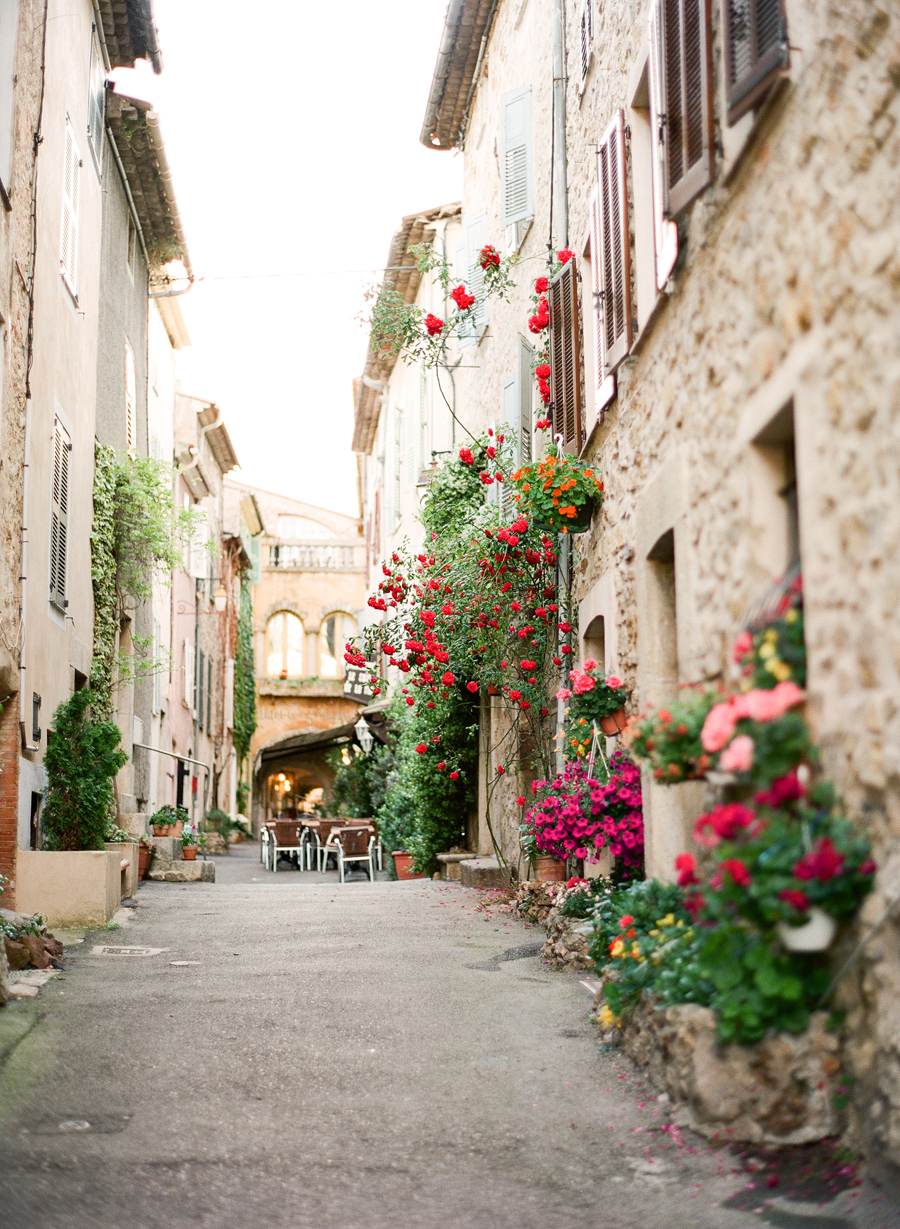 Streets and Flowers of Valbonne France