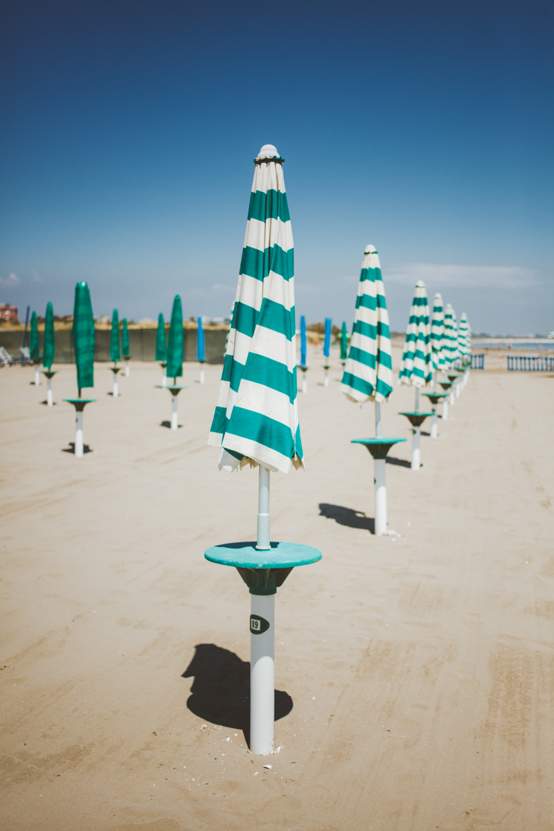 Beach Umbrellas on Lido Island in Venice Italy - Entouriste