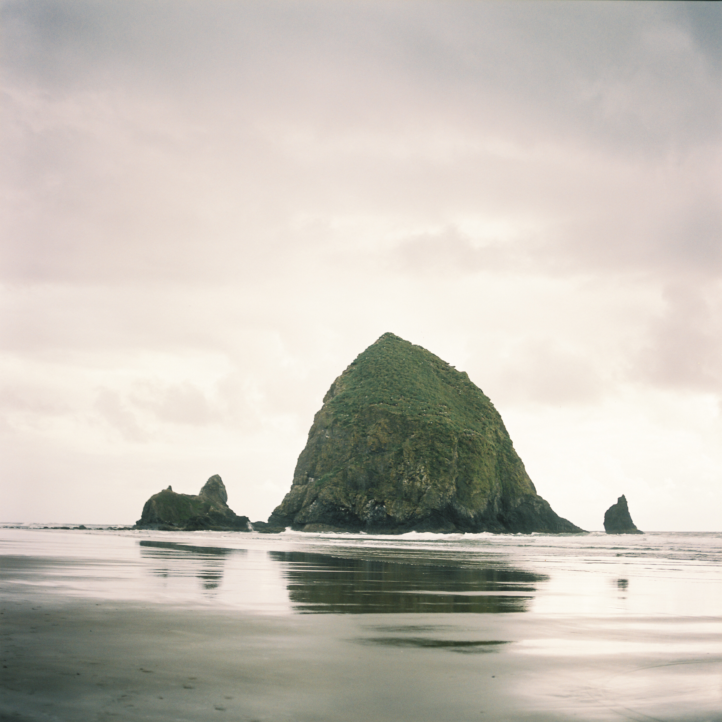 Haystack Rock in Cannon Beach Oregon