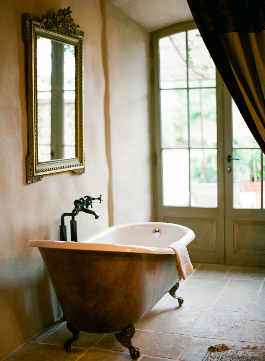 Claw Foot Bathtub at the Borgo Santo Pietro