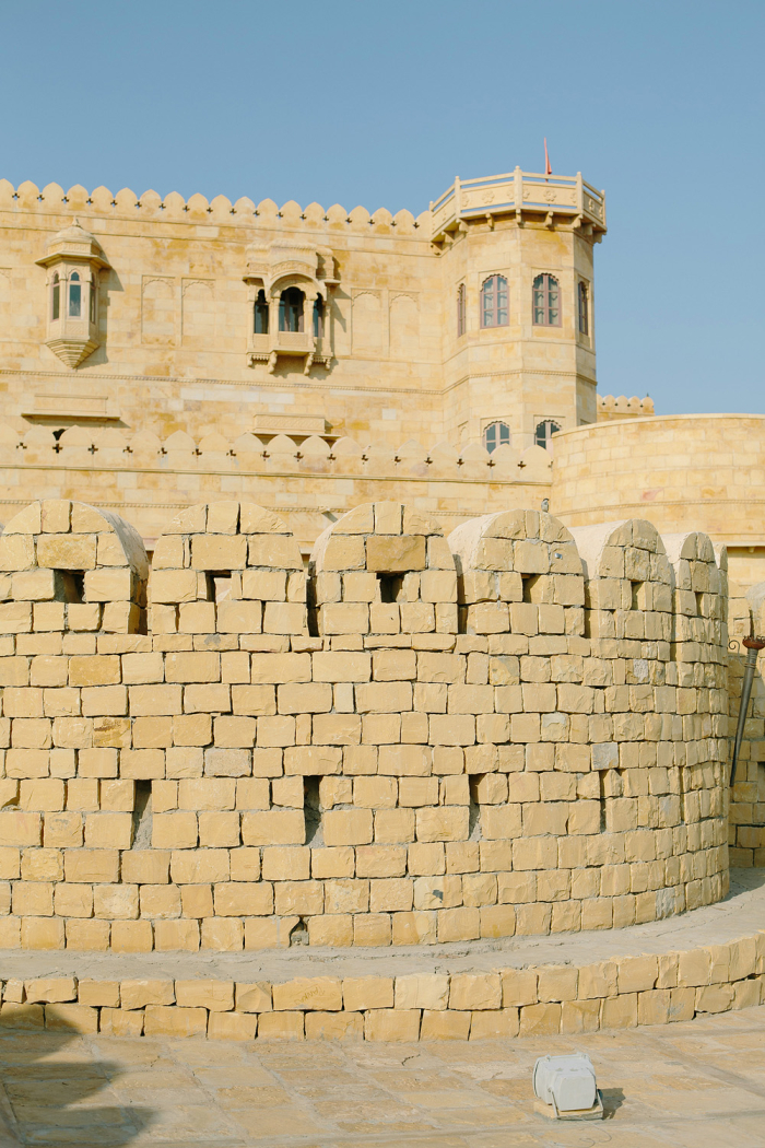 Stone Wall at Jaisalmer Fort in India - Entouriste