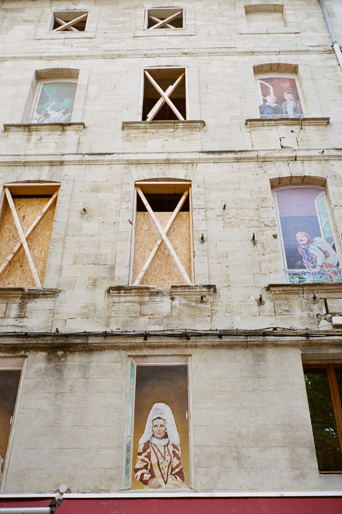 Window Paintings in Avignon France