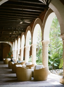 Outside Dining in Cartagena Colombia - Entouriste