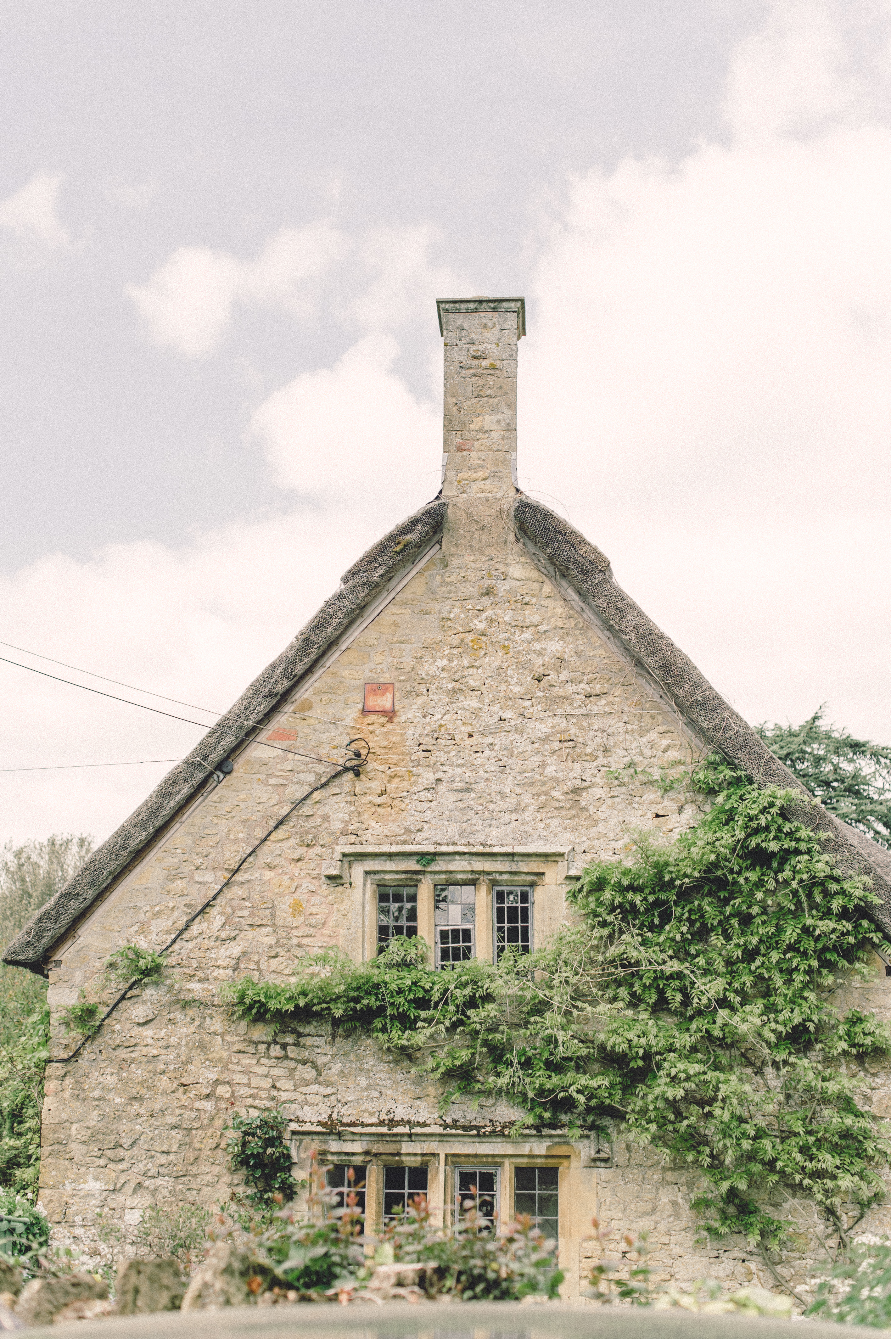 Old Stone Home in Hidcote Boyce Village of the Cotswolds